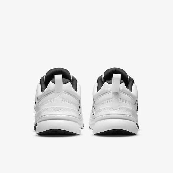 NEW IN BOX Nike Defy All Day Men's Training With Traction Shoes Multiple Sizes - Picture 3 of 7